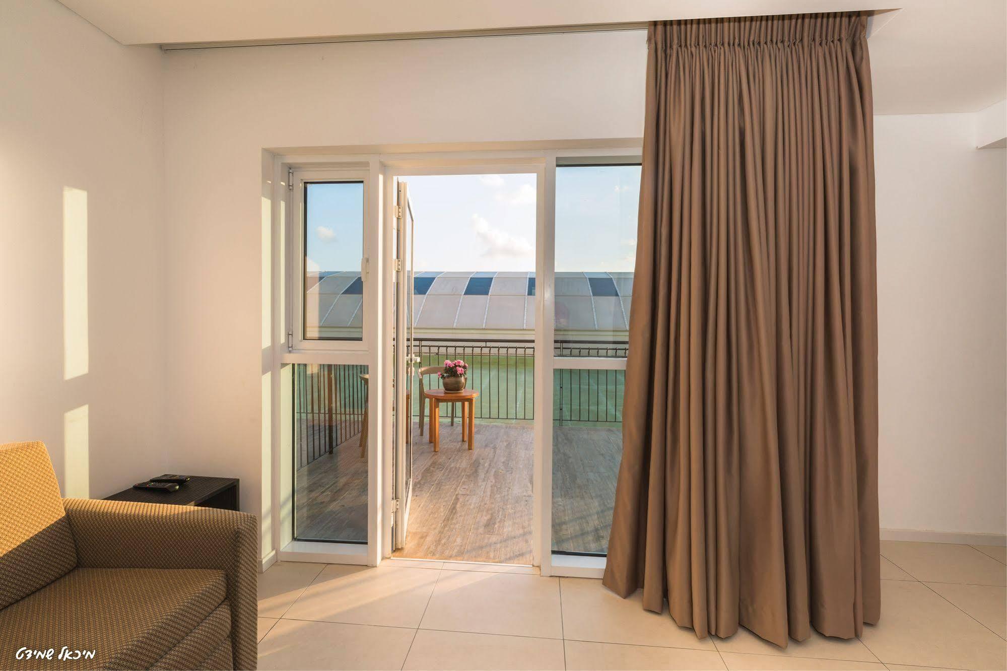 Olive Arena Boutique&Business Hotel-By Ran Hotels Нахария Екстериор снимка