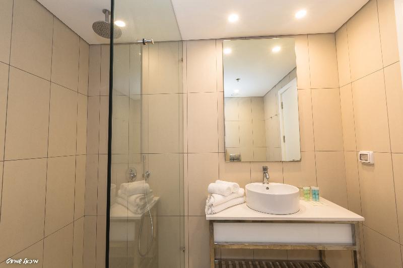 Olive Arena Boutique&Business Hotel-By Ran Hotels Нахария Екстериор снимка