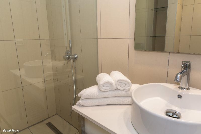 Olive Arena Boutique&Business Hotel-By Ran Hotels Нахария Екстериор снимка
