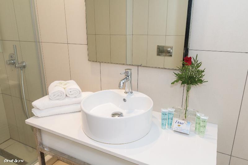 Olive Arena Boutique&Business Hotel-By Ran Hotels Нахария Екстериор снимка